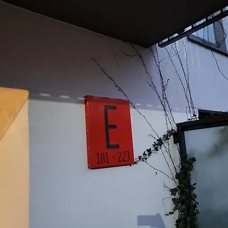 Bohema Na Szwedzkiej, Metro Apartman *